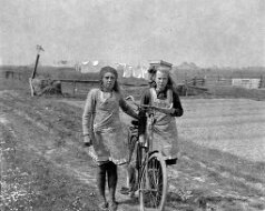 1933-01